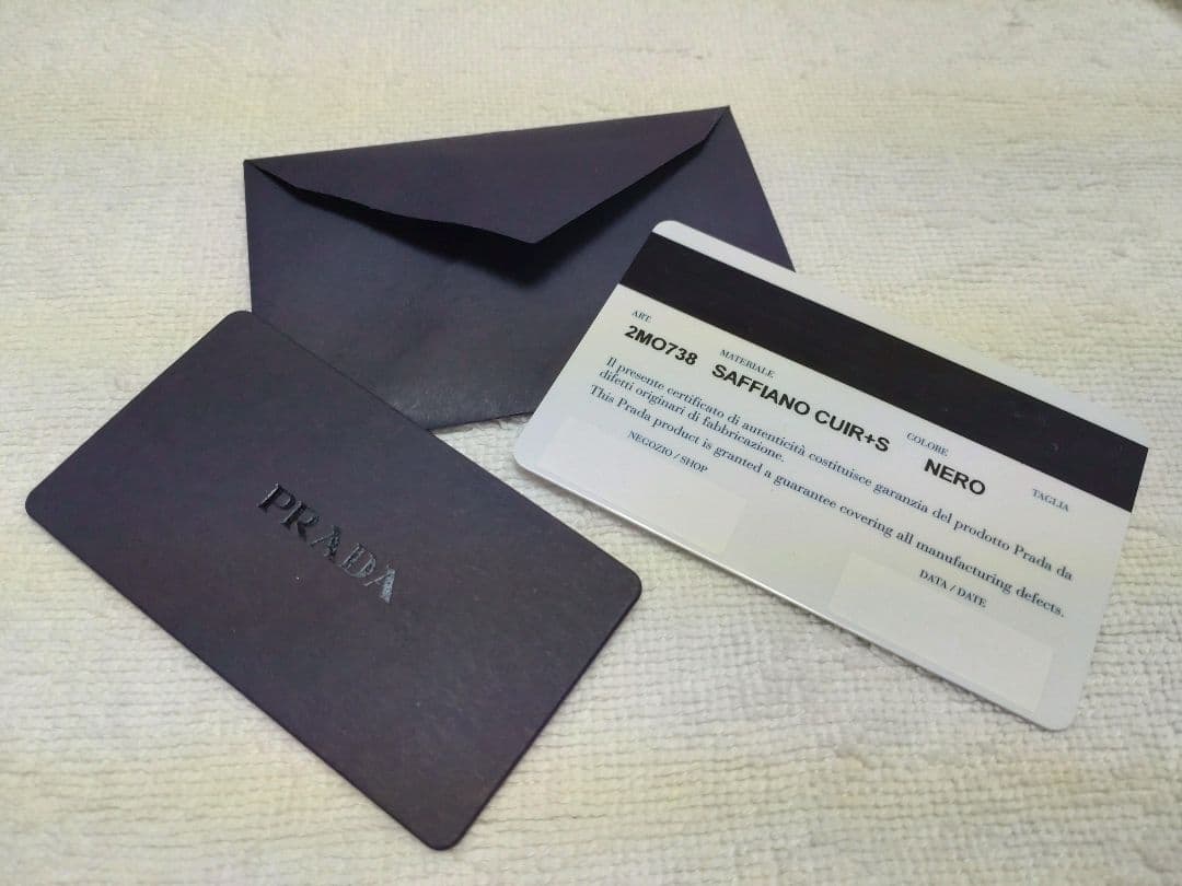 新品　PRADA　メンズ 二つ折り財布 2MO738　SAFFIANO　ブラック