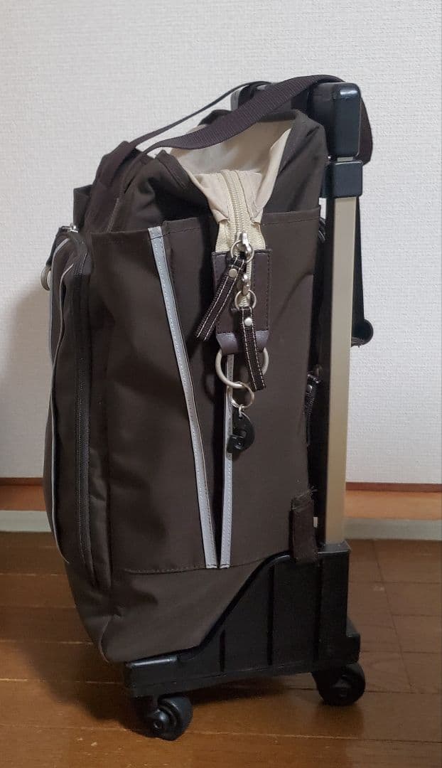 SWANY　スワニー　キャリーバッグ