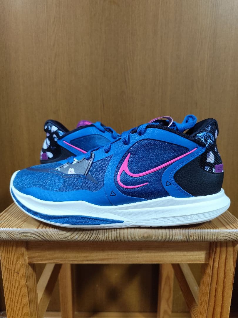 Nike Kyrie Low 5　ナイキ　カイリーロー5　27.0cm