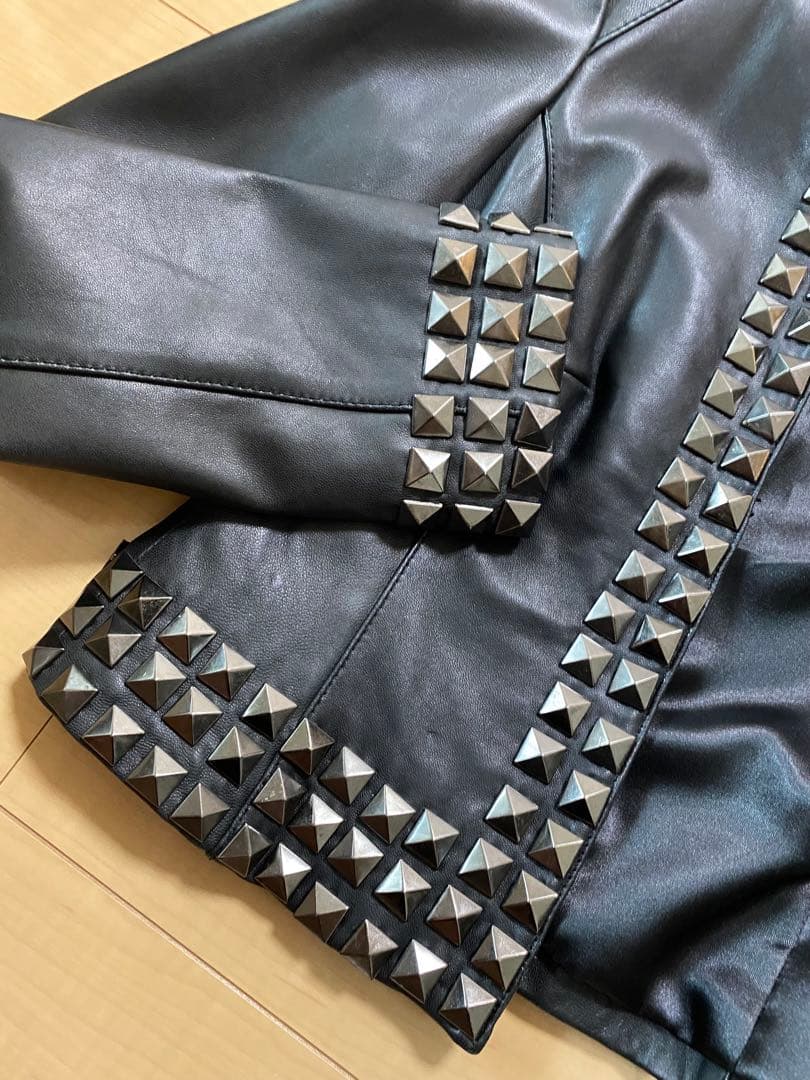 新品未使用 bebe ラムレザースタッズジャケット ブラック S