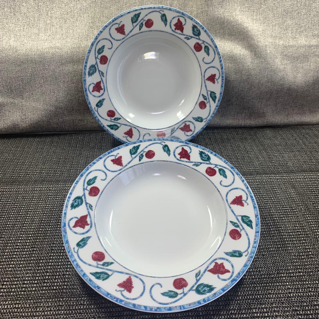 ①　アビランド　シャブリ　スープ　パン　ディナー　プレート　皿　パスタ　シチュー