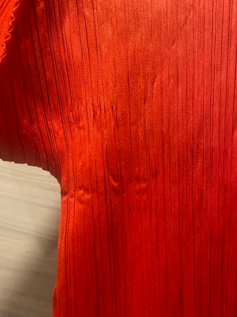 PLEATS PLEASE イッセイミヤケ　魚柄　ブラウス