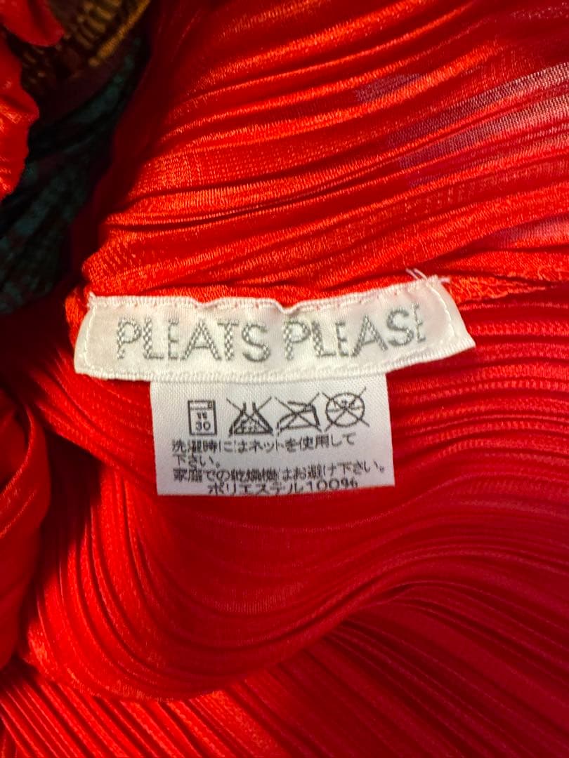 PLEATS PLEASE イッセイミヤケ　魚柄　ブラウス