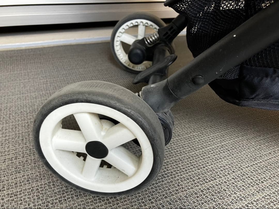 cybex サイベックス EEZY SB2 ベビーカー ベージュ　22kgまで