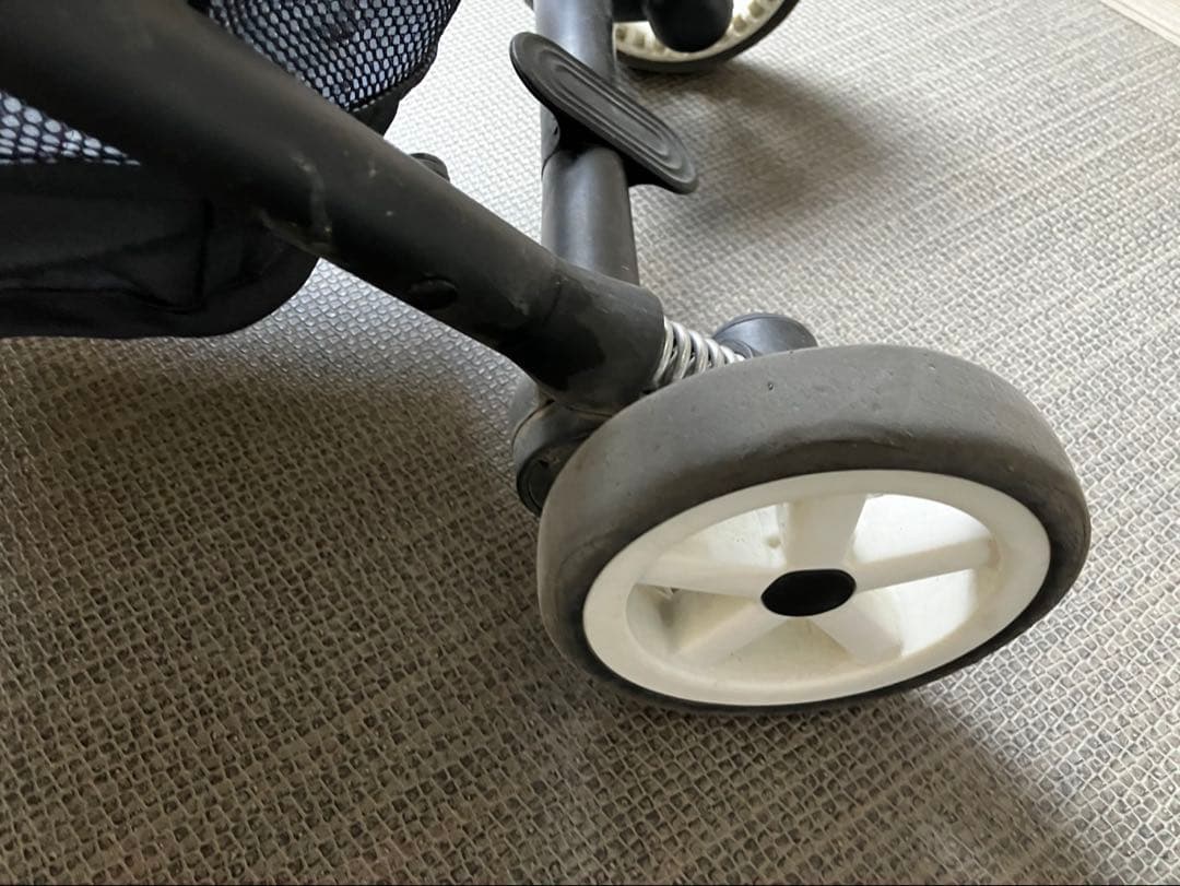 cybex サイベックス EEZY SB2 ベビーカー ベージュ　22kgまで