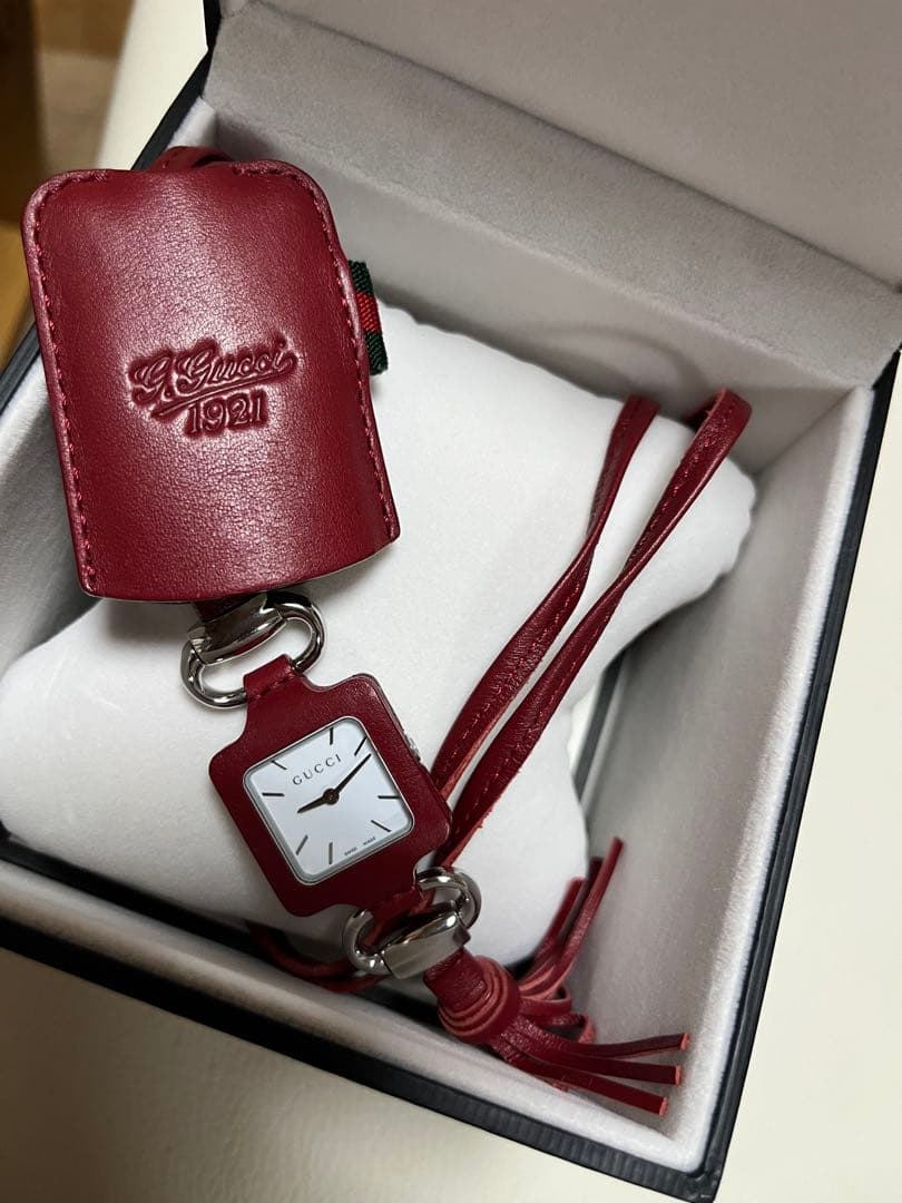GUCCI ペンダントウォッチ タッセル付き