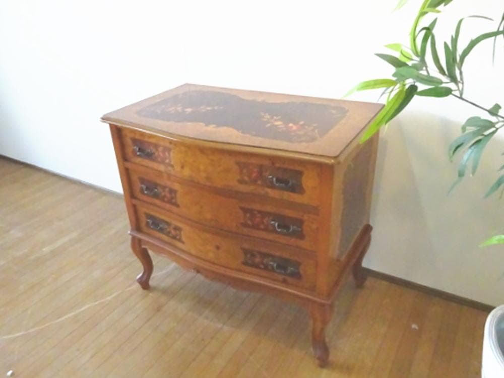 イタリア家具　3段チェスト　玉杢　猫脚　象嵌細工　高級クラシック　エレガント