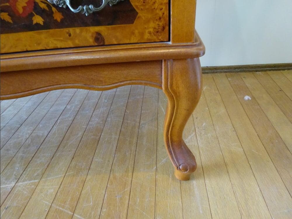 イタリア家具　3段チェスト　玉杢　猫脚　象嵌細工　高級クラシック　エレガント
