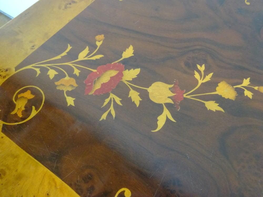 イタリア家具　3段チェスト　玉杢　猫脚　象嵌細工　高級クラシック　エレガント