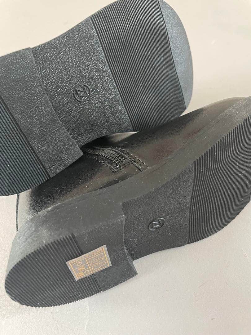 七五三　2歳〜３歳　アンティークお着物　レースの被布エプロンコーデ　ビーズバッグ