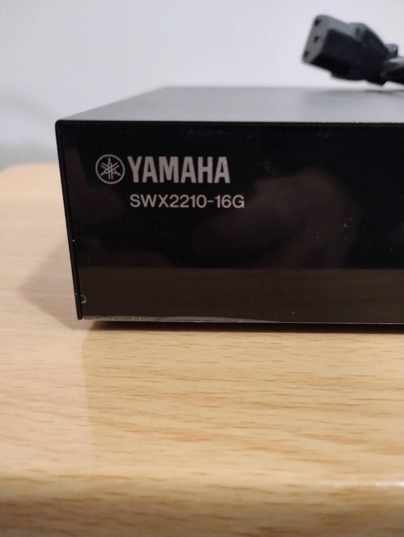 y*i様 Yamaha SWX2210-16G スイッチングハブ　（2