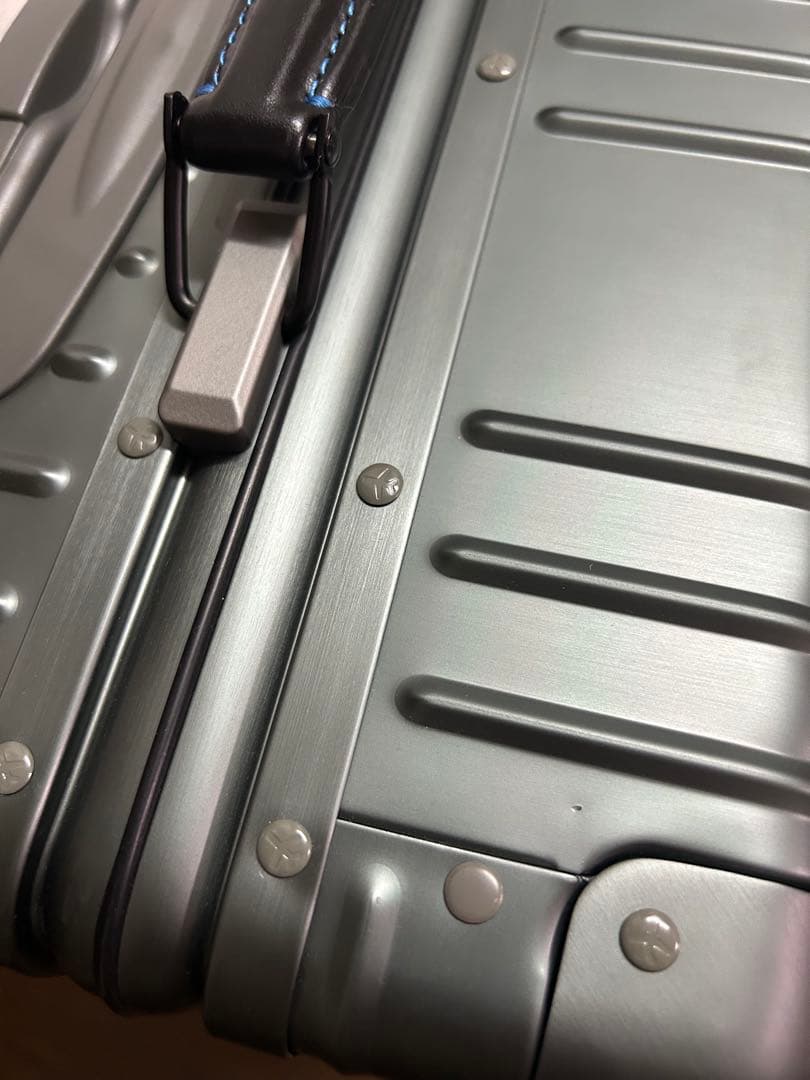 新品! INV1811イノベーター アルミ　スーツケース36L 機内持込可