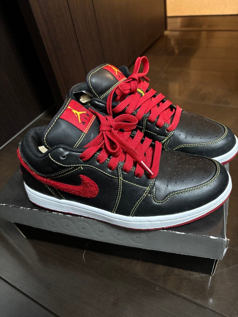 エアジョーダン1ファットLOW プレミアム 黒/赤