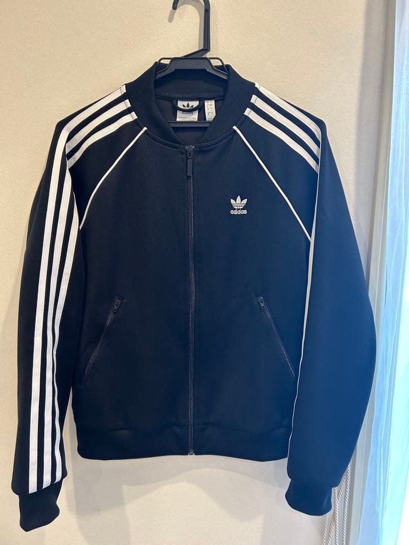 adidas スカート　トレーナー　セット