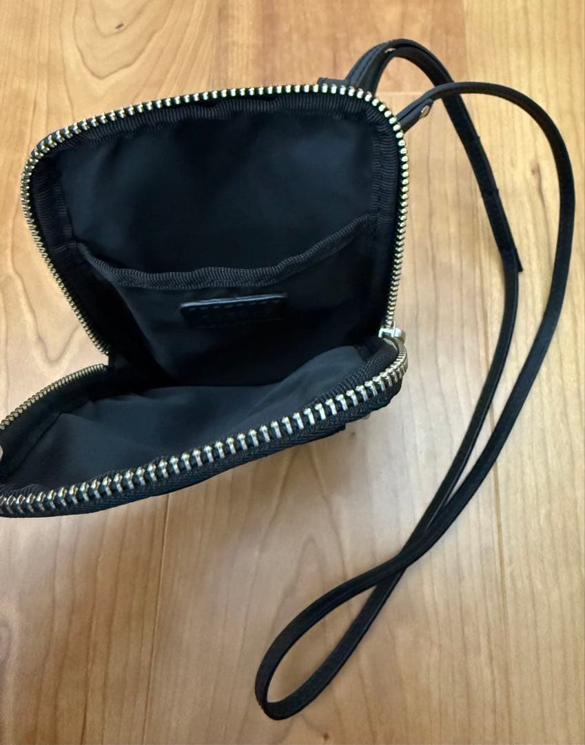 【新品】フェリージ 財布 ネックウォレット ブラック