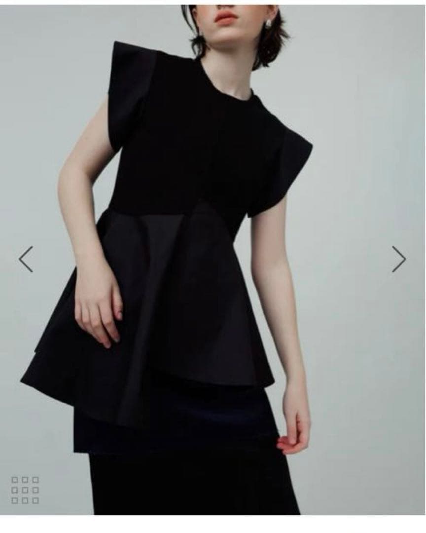 【新品タグ付き】ADAM ET ROPÉ FEMMEペプラムカットソーMブラック