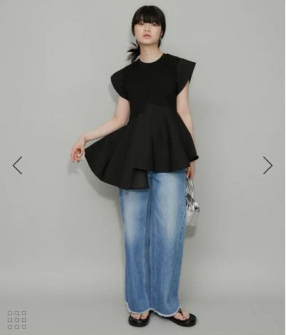 【新品タグ付き】ADAM ET ROPÉ FEMMEペプラムカットソーMブラック