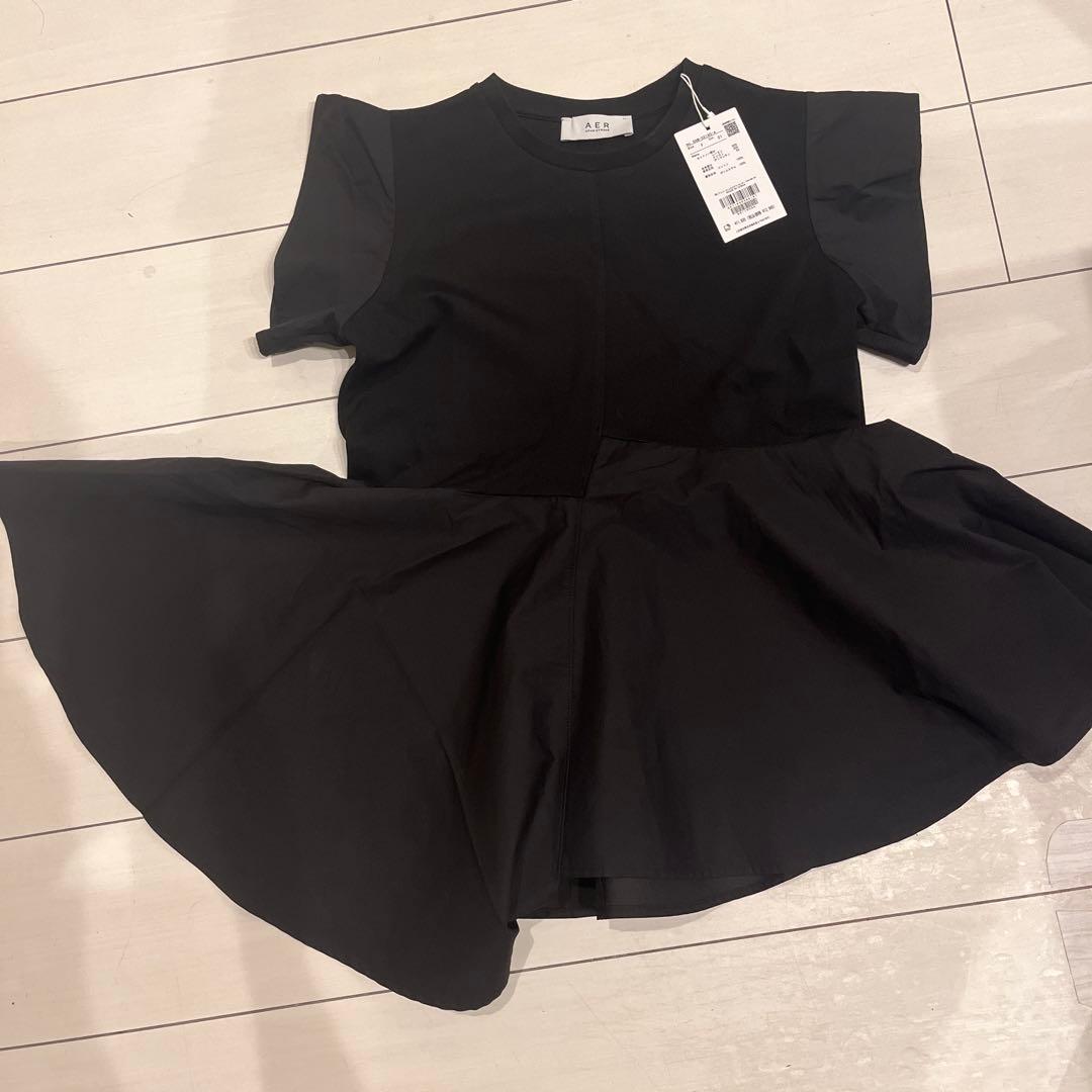 【新品タグ付き】ADAM ET ROPÉ FEMMEペプラムカットソーMブラック