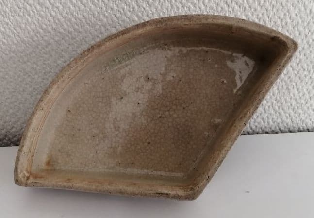 焼物　扇形小物入れ