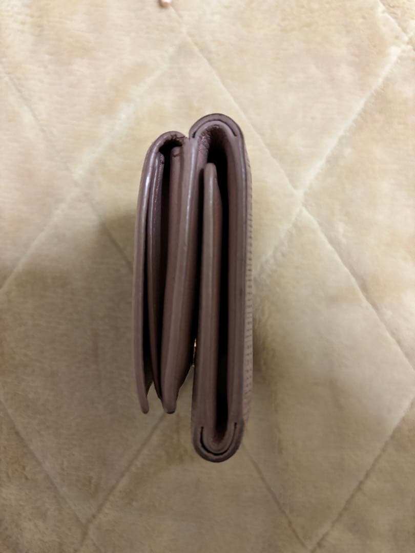 ロエベ三つ折り財布