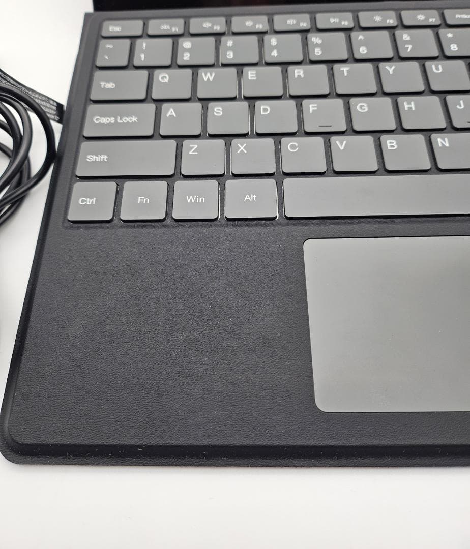 CHUWI Hi10 Max 本体 + キーボード