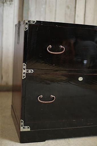 古いチェスト　引き出し4杯　タンス