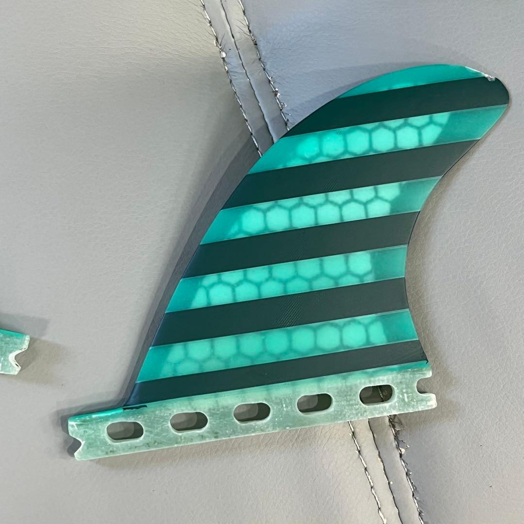 CAPTAIN FIN キャプテンフィン　クアッドフィン　MEDIUM