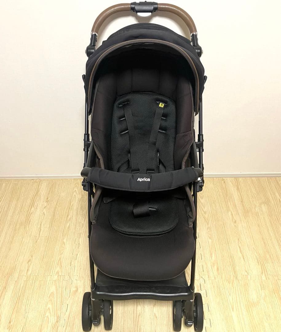 ✨1200台限定モデル✨Aprica ラクーナビッテクッション ブラック 黒