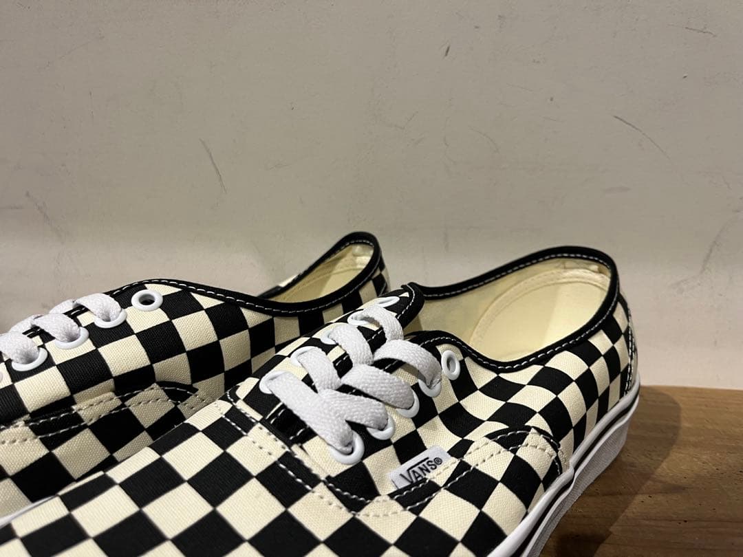 VANS AUTHENTIC checker 黒白 US正規品 赤箱 26.5