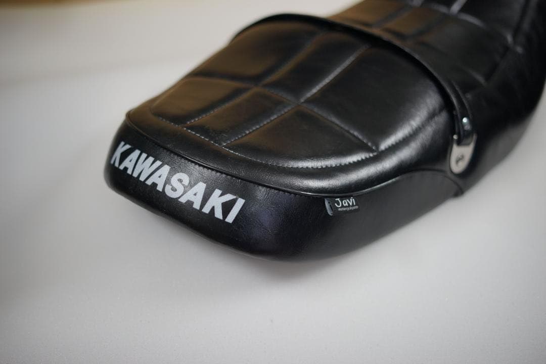 ［セール中］z900rs　シート　Javimotor　　TYPE 2　新品