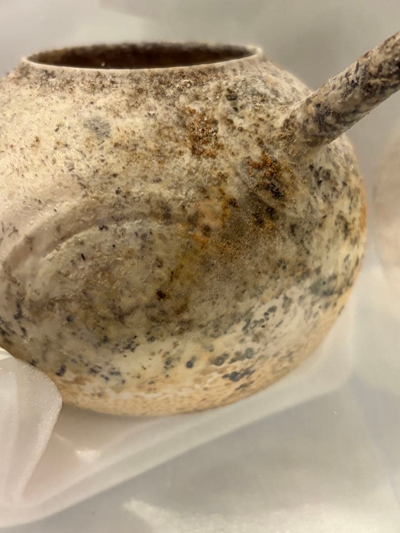 専用ケース付　作家もの　月面の様な陶磁器の茶道具　酒器　蓋の無い注器