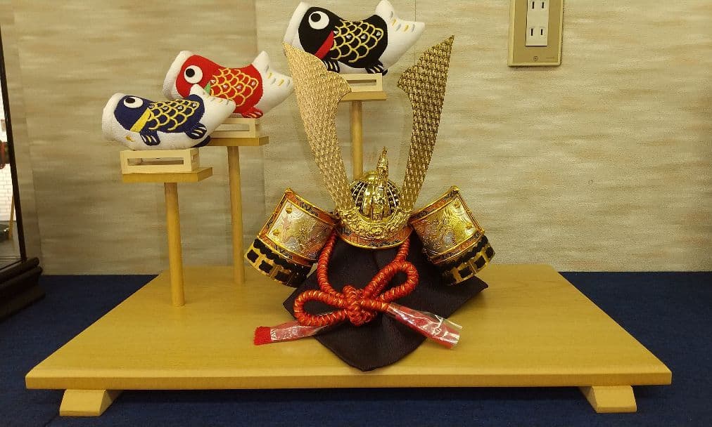 兜と鯉のぼり