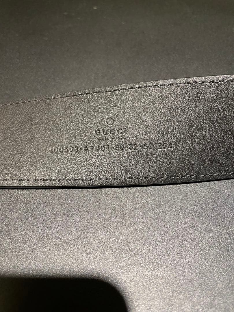 GUCCI GGロゴ ブラックレザー ベルト 80-32