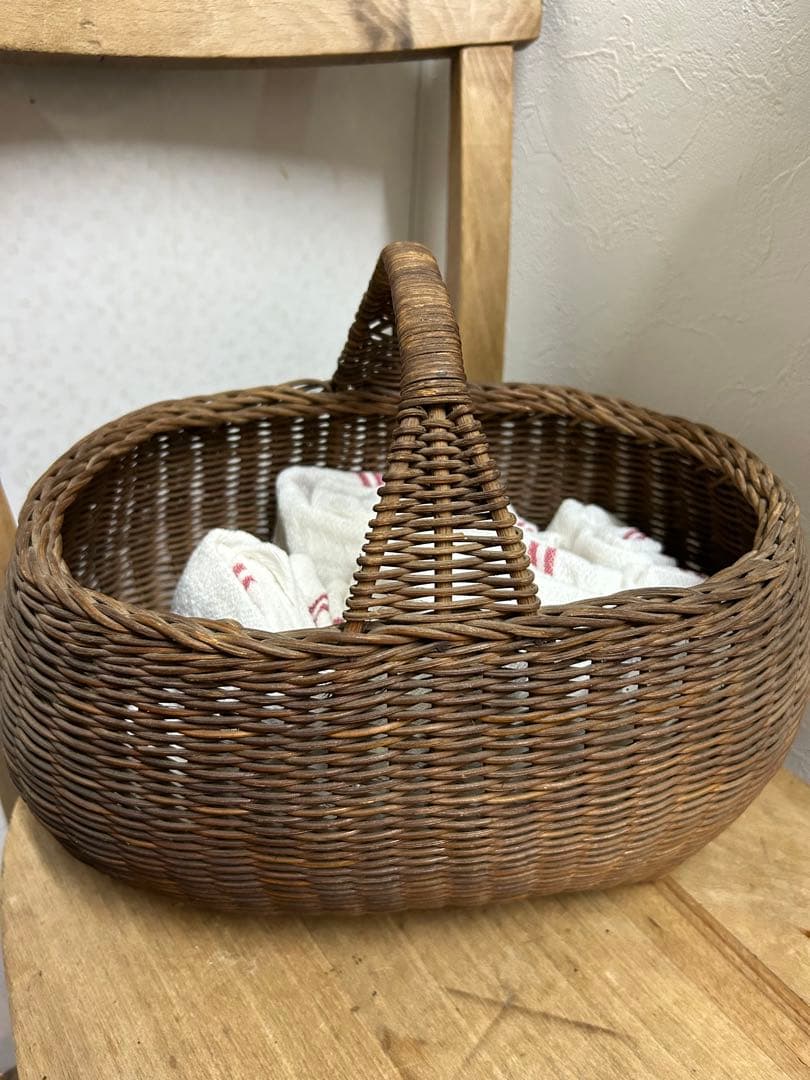 オススメ品　フランス　アンティーク　花摘みカゴ