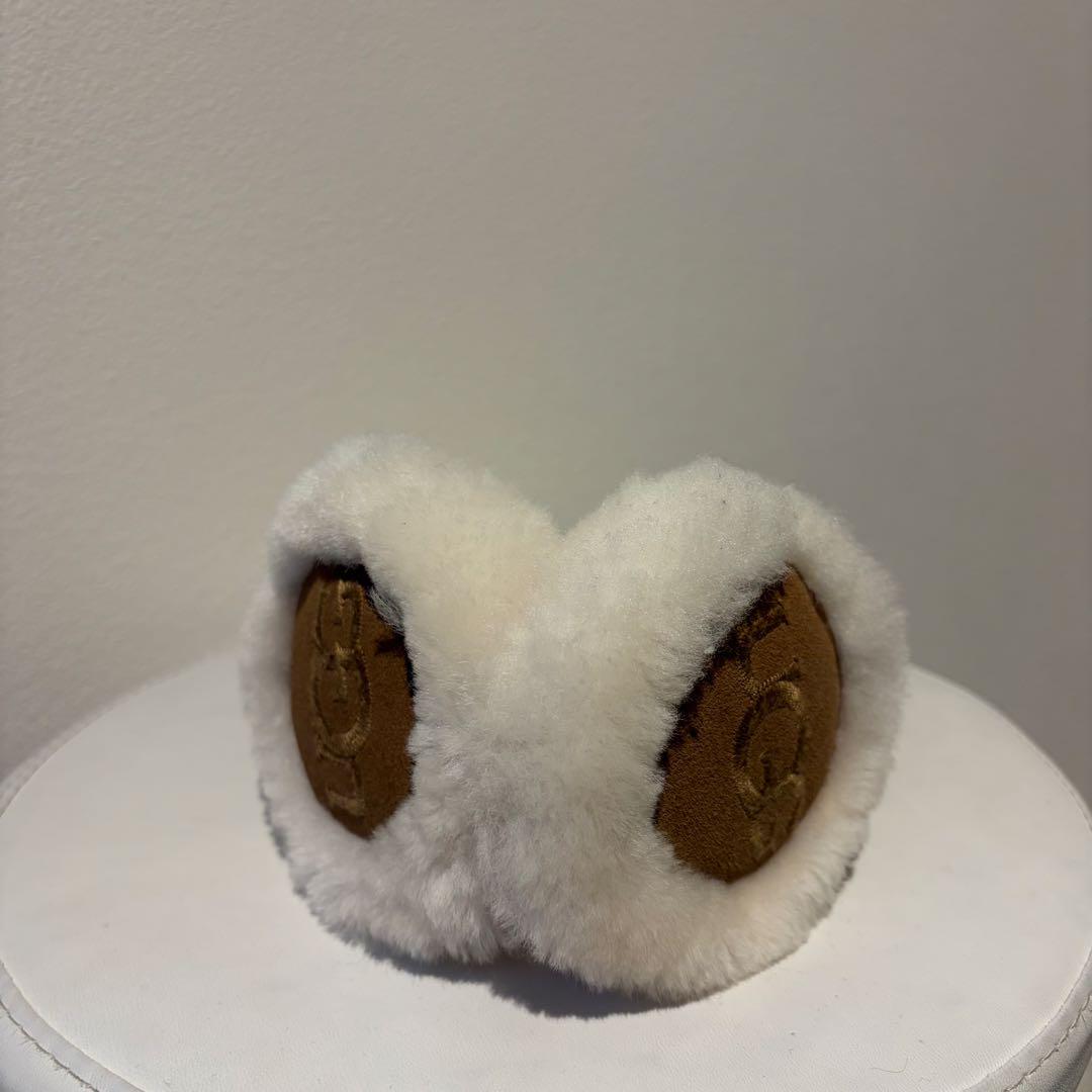 UGG イヤーマフ　ベージュ