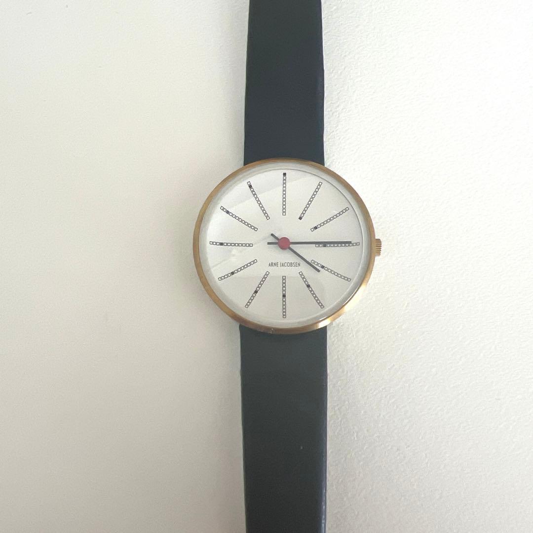 ARNE JACOBSEN レザーベルト時計 バンカーズ