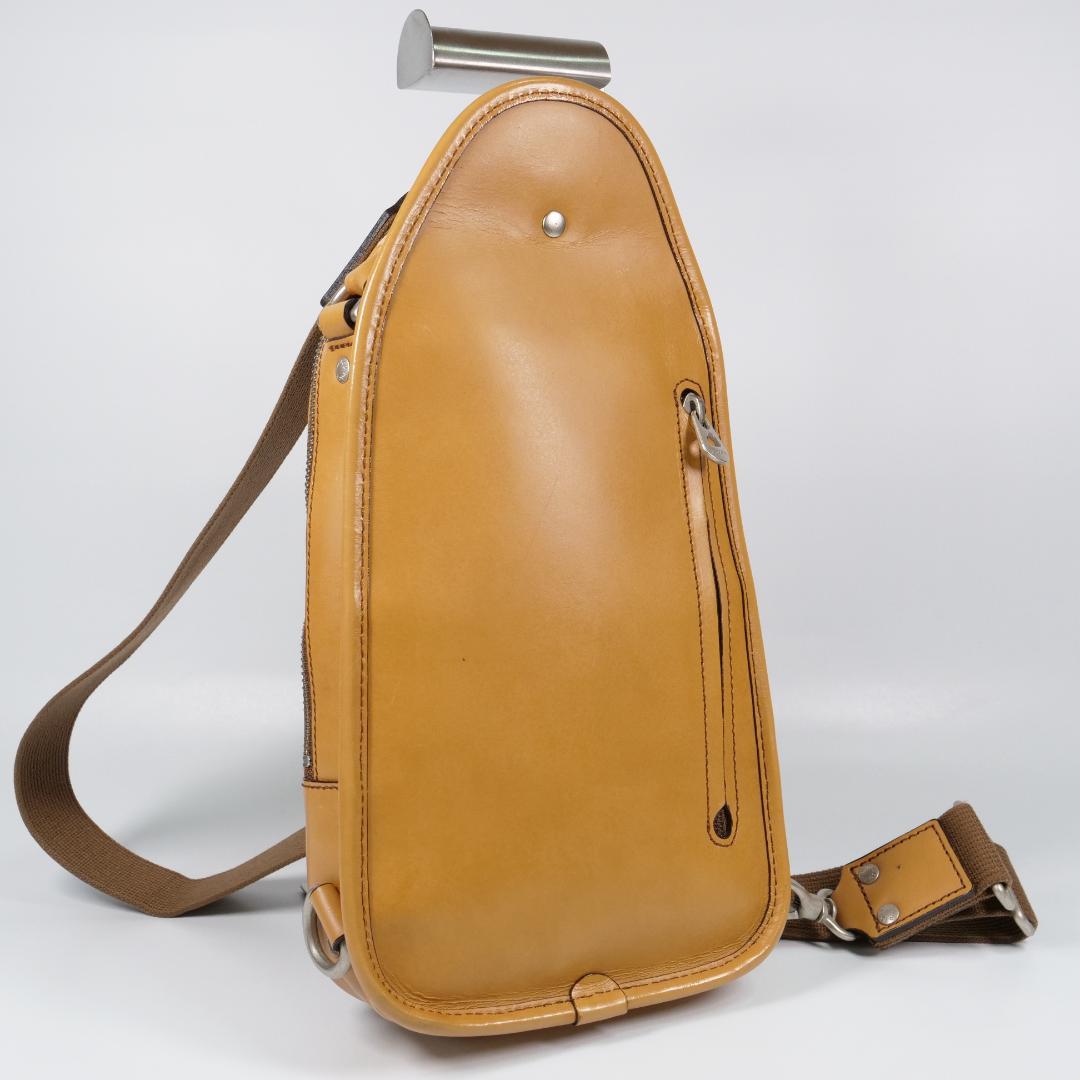 美品✨ エルゴポック HERGOPOCH ボディバッグ レザー キャメル