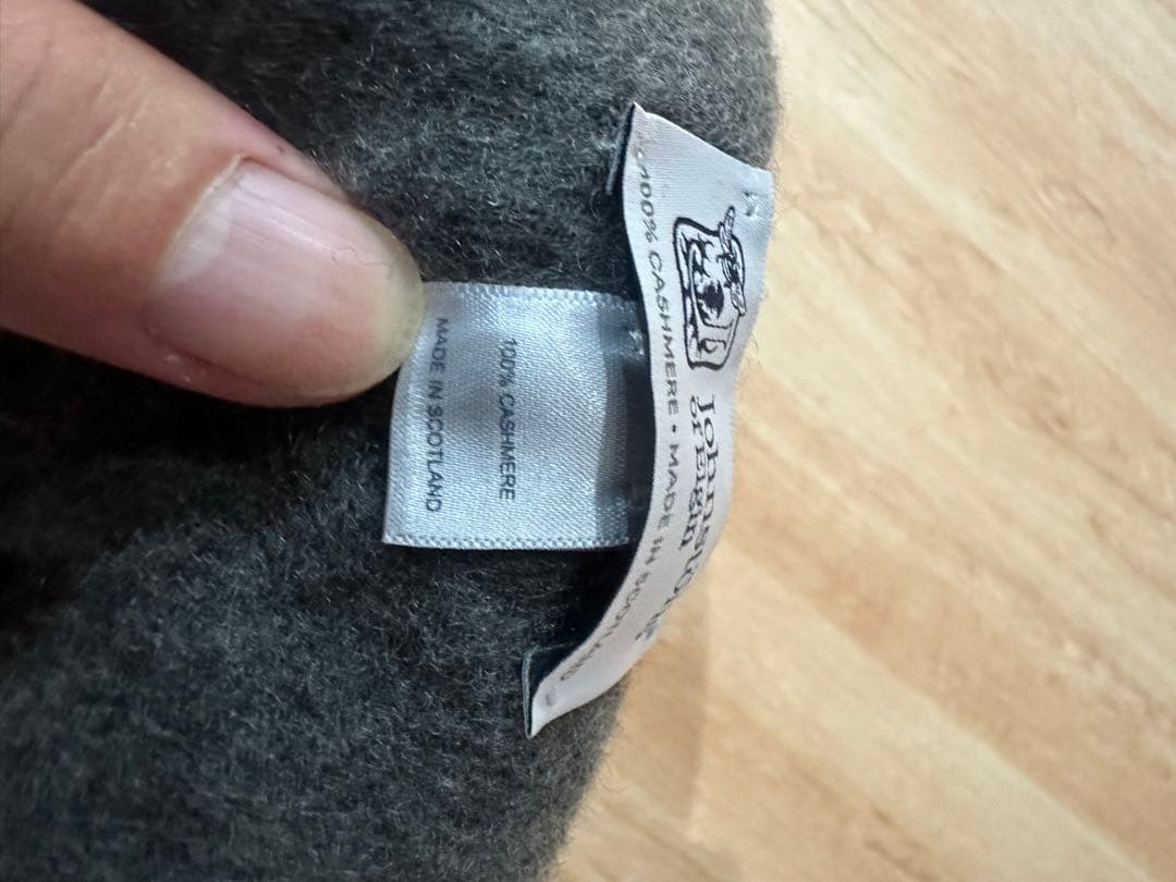 Johnstons of Elgin 100%カシミヤ マフラー　グレー