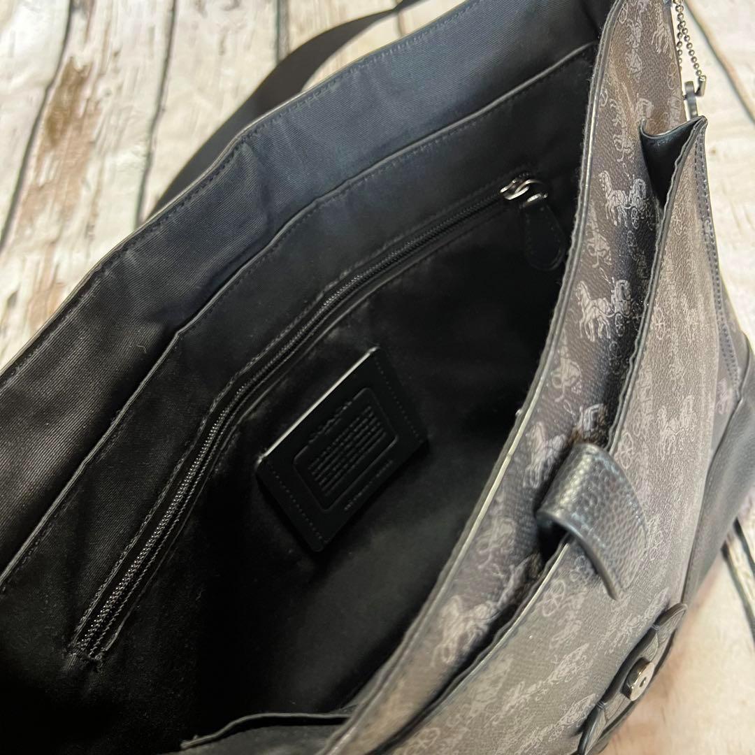 美品　正規品　COACH コーチ　ショルダーバッグ　メッセンジャーバッグ