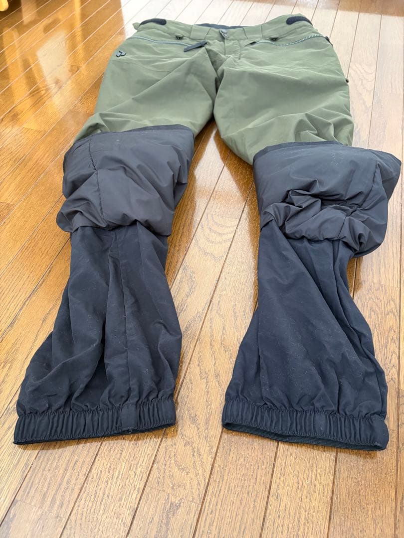 Peak Performance 　スキーウェア　GREY HAWK Mサイズ