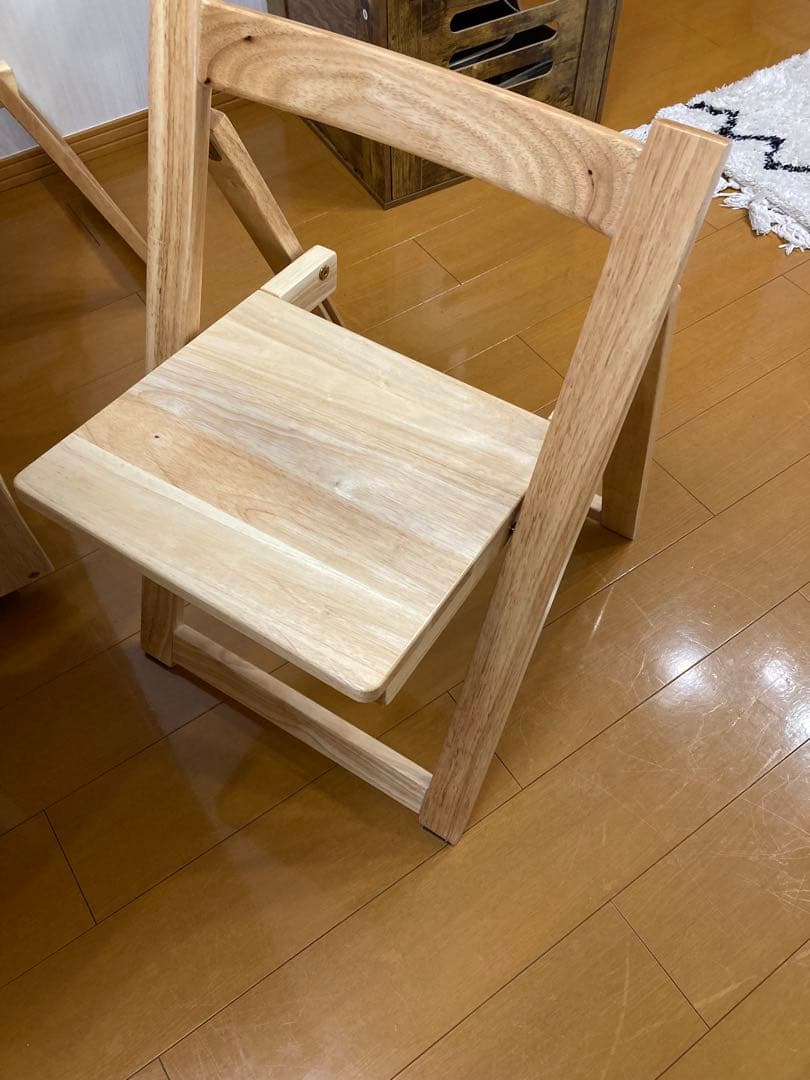 中菱形骨 。ダイニングテーブルセット 4人掛けキャスター付き 木製