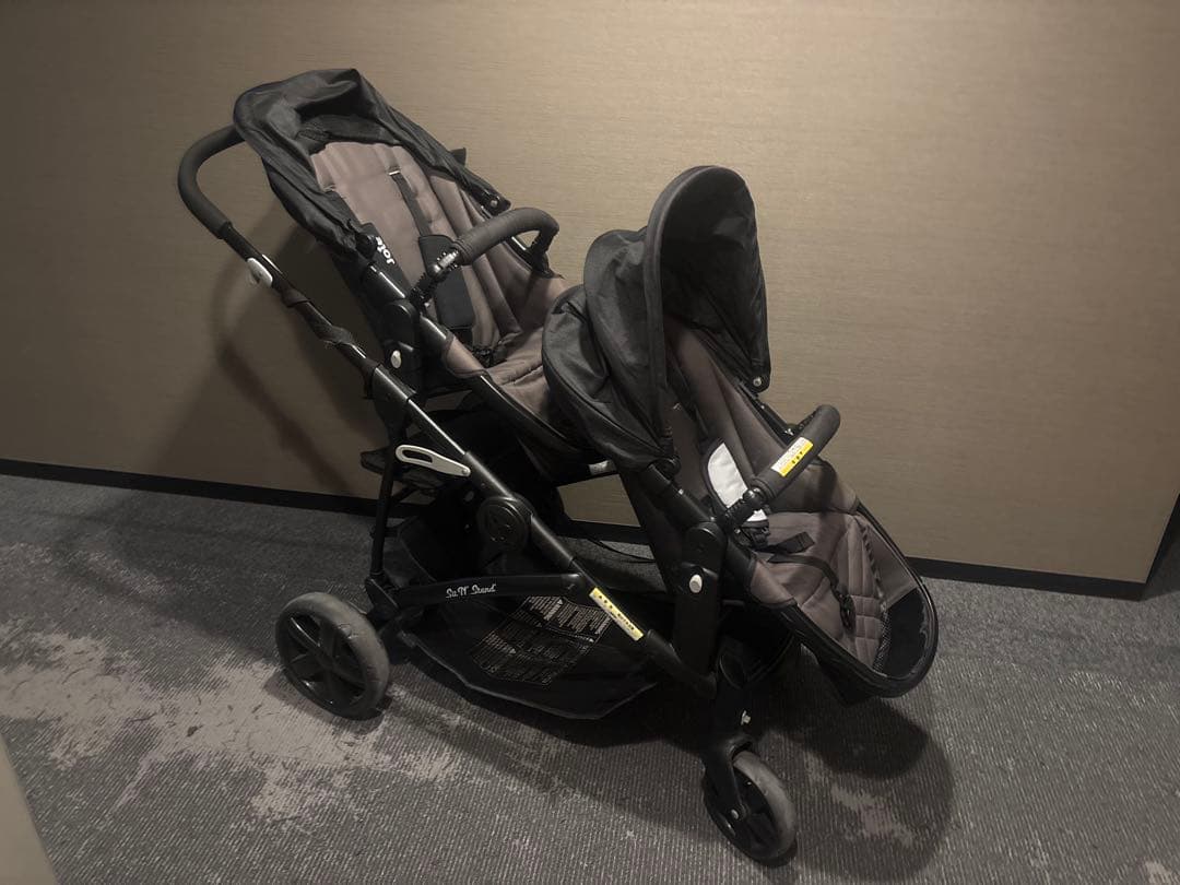 【毎日値下げ！】BabyTrend（ベビートレンド）　二人乗りベビーカー