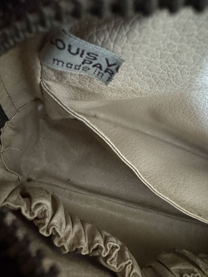 LOUIS VUITTON ヴィトン　ポーチ　トゥルーストワレット23