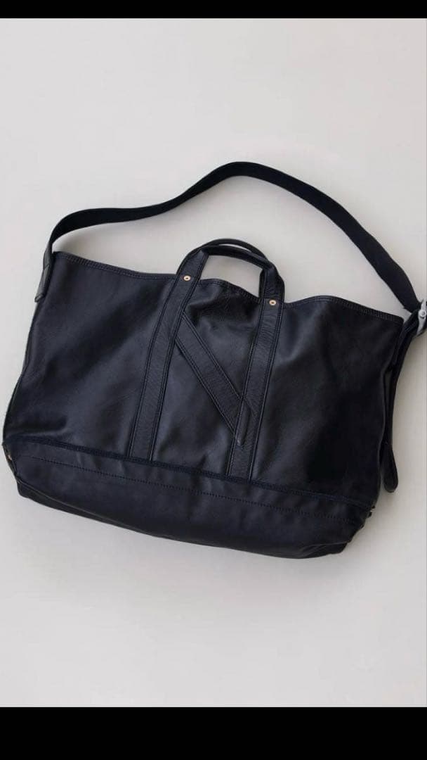 NICENESS H.LEDZ ホースレザーショルダーバッグ