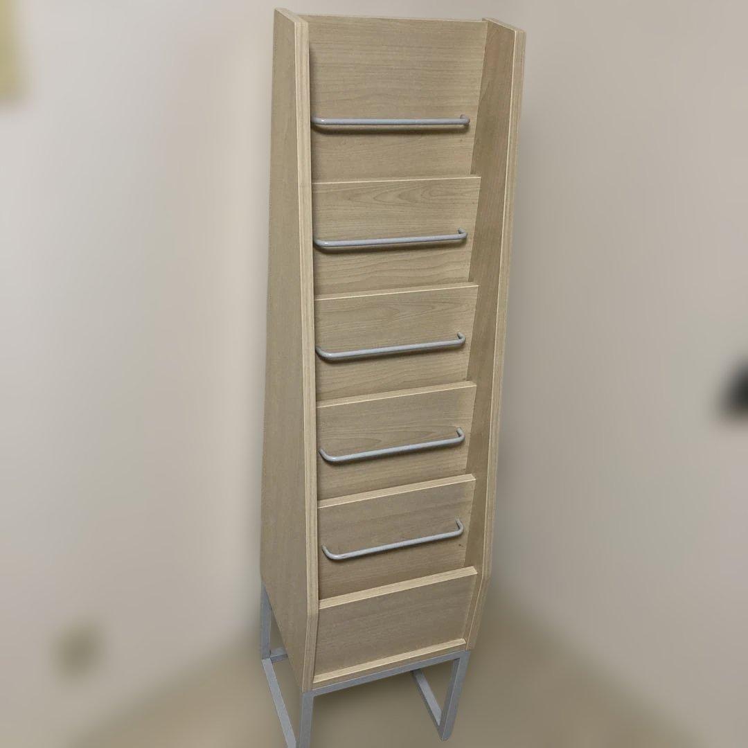 木製本棚　絵本ラック マガジンラック ネイルサロン