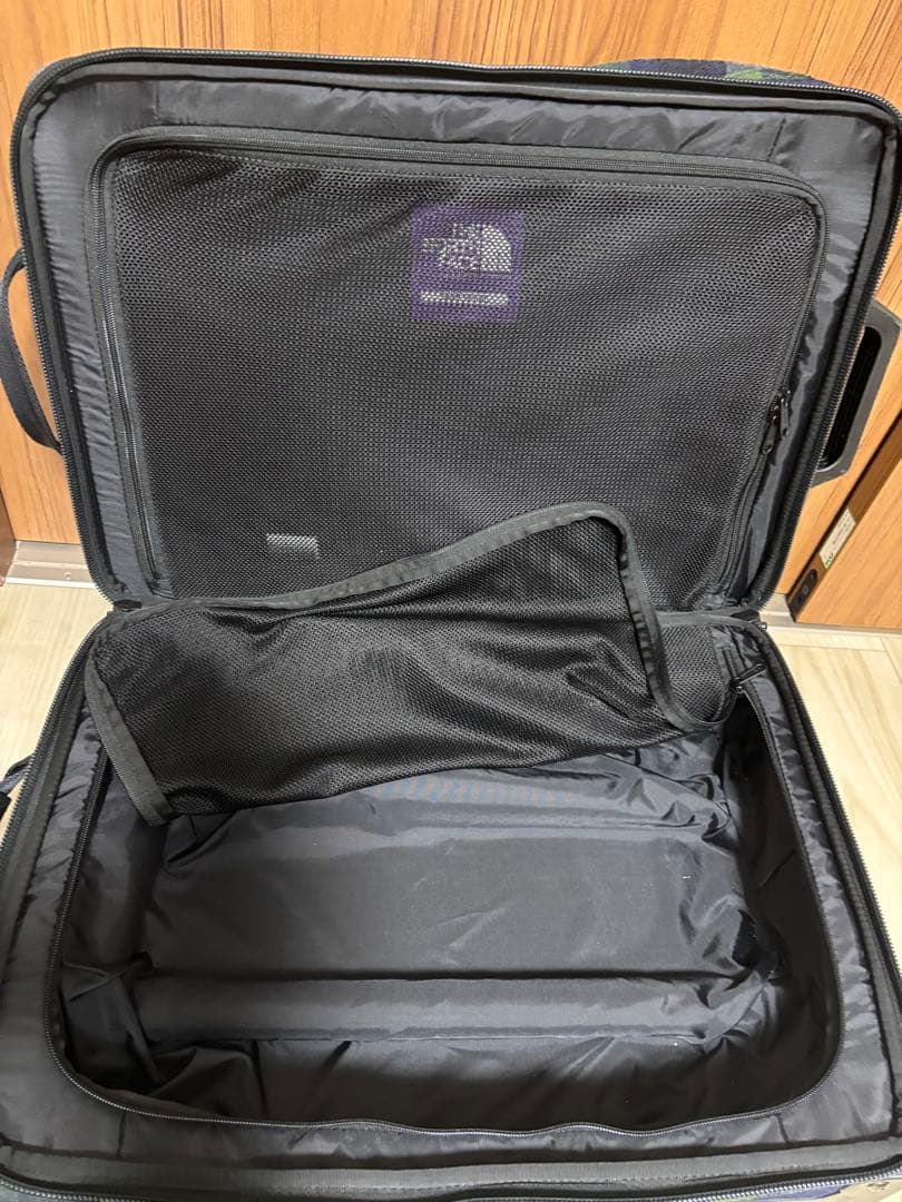 ノースフェイス　キャリーケース