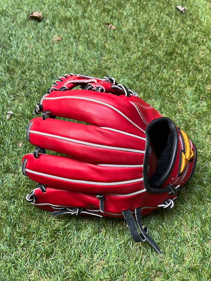 Mizuno Pro 軟式グローブ 赤