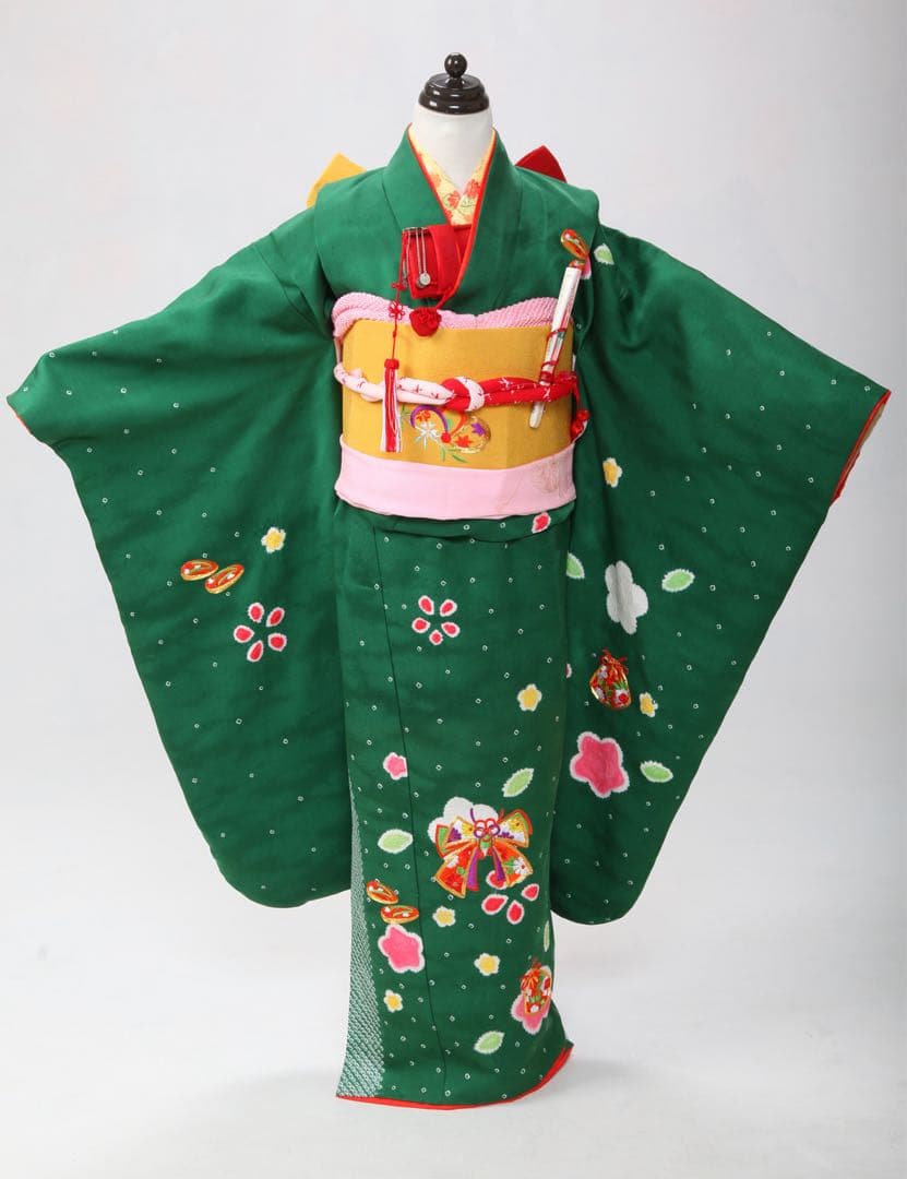 paka七五三７歳正絹四つ身着物・長襦袢・袋帯などのセット
