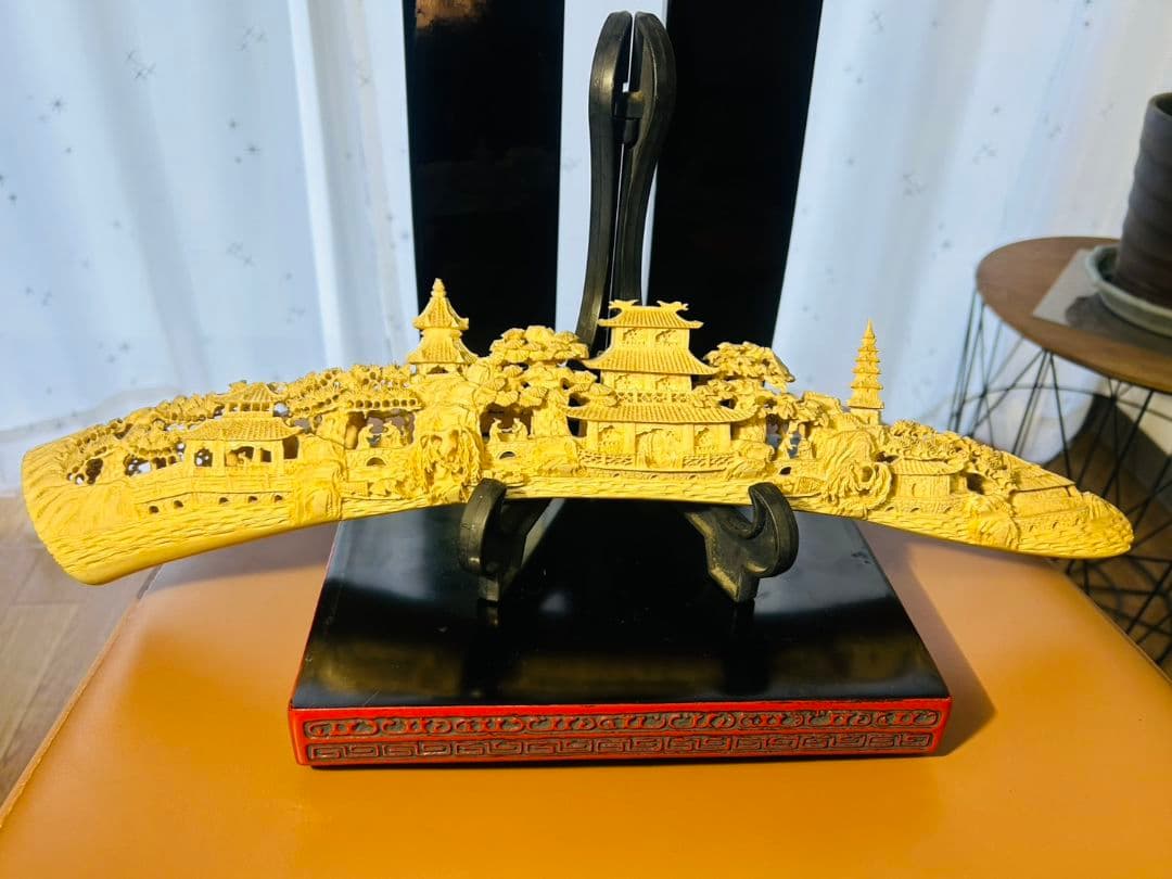 中国風景彫刻置物 約30cm