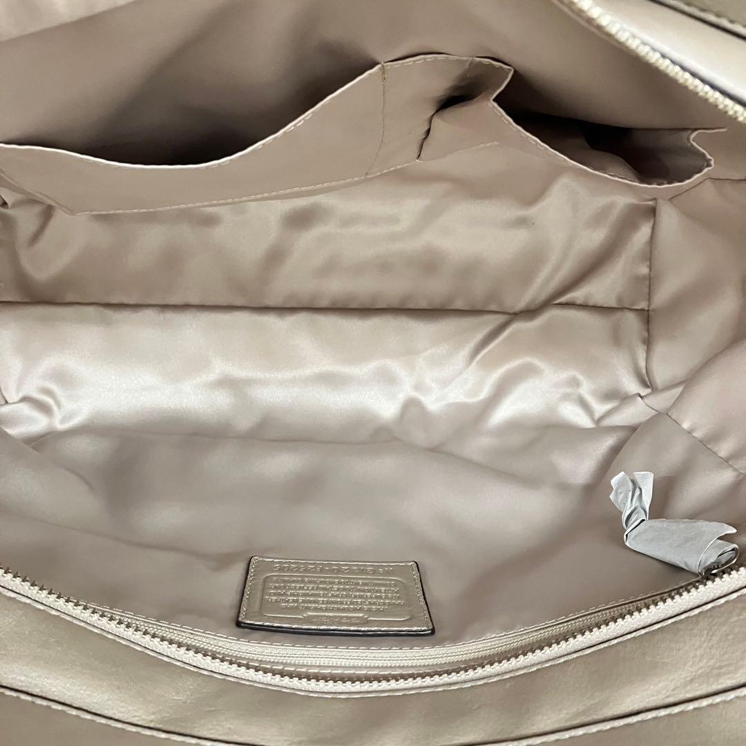 未使用！コーチCOACH本革ショルダートートバッグ シャンパンゴールド